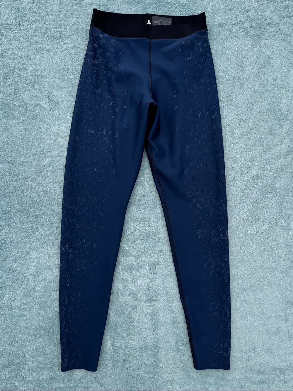 Ultracor Perforated Navy High-Rise Grip Workout Compressed Leggings XS
US Made